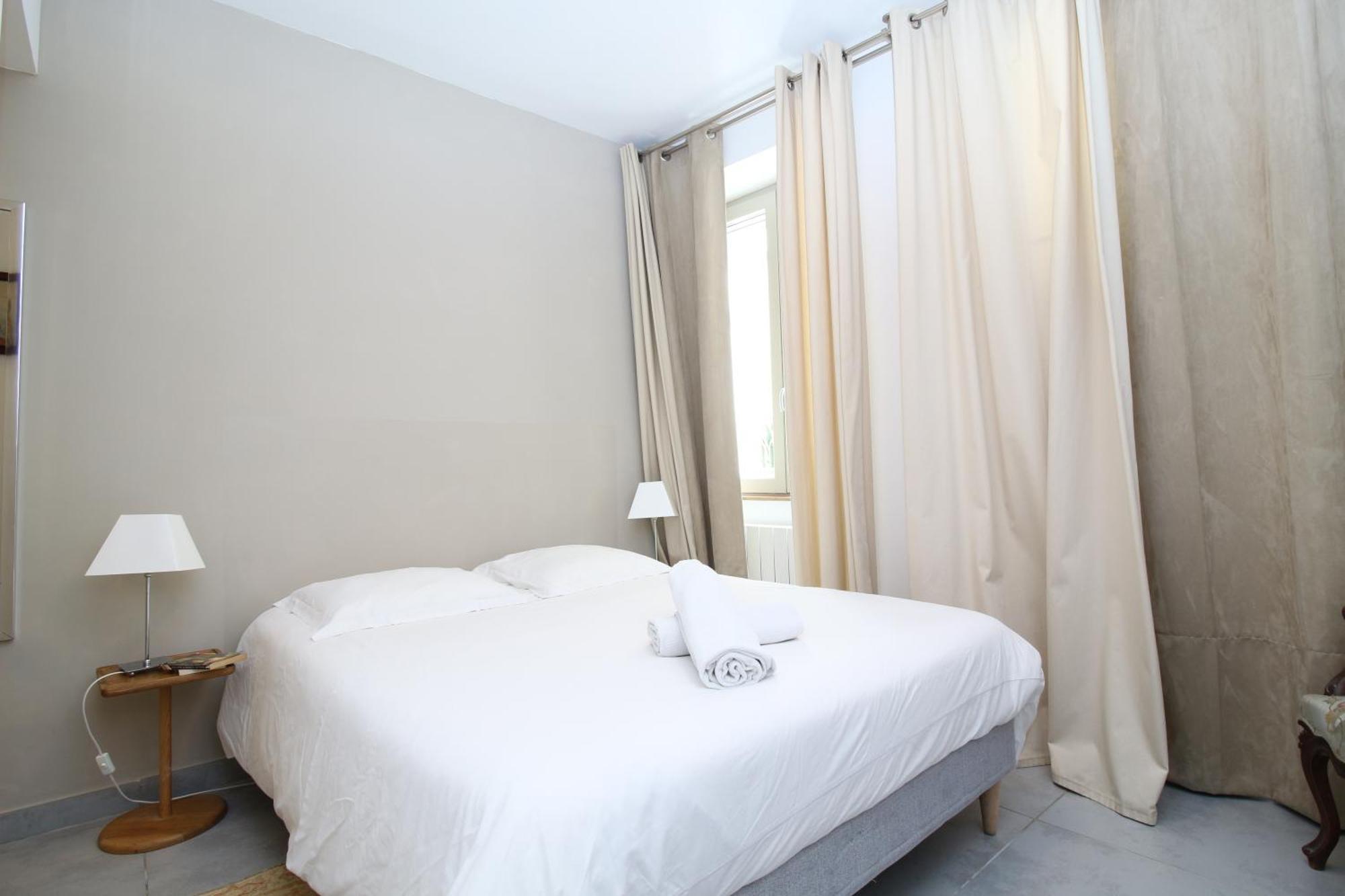 T3 Appartement Hypercentre Proche Commerce- Parking - 2 Chambres Wifi Gratuit Avignon Ngoại thất bức ảnh